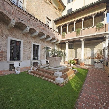 Foresteria Palazzo Guazzoni Zaccaria Cremona Esterno foto