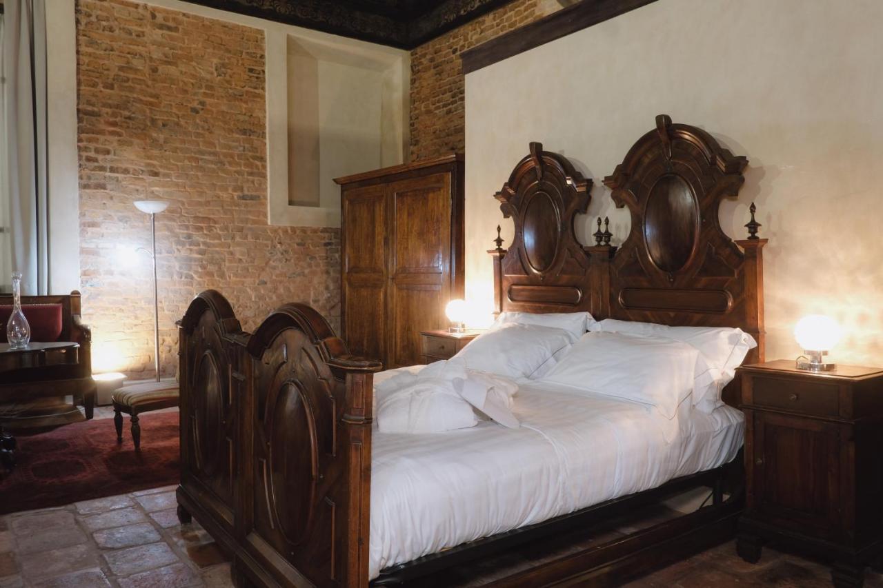 Foresteria Palazzo Guazzoni Zaccaria Cremona Esterno foto
